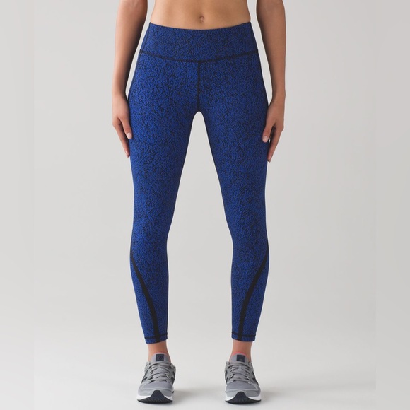 Lululemon On Track Tight sz 4 - Picture 3 of 9